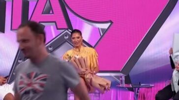 VODITELJKA BILA PRINUĐENA DA PREKINE PROGRAM NA PINKU: Anu ZABEZEKNULO ono što ju je sačekalo, usledila momentalna reakcija (VIDEO)