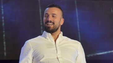 Vladimir Tomović ponovo otvorio bazene