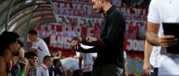 TRESE SE MARAKANA! Evo šta je trener Crvene zvezde uradio u svlačionici odmah nakon pobede protiv Plzenja (VIDEO)