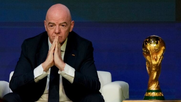 Gotov je! UEFA spremila krivičnu prijavu protiv Infantina! Gotov je! UEFA spremila krivičnu prijavu protiv Infantina!