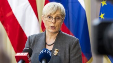 Nastavak rusofobije u Sloveniji: Predsednici Musar brojali koliko je puta bila u Rusiji