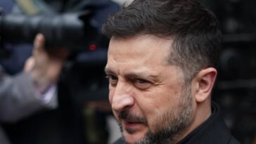 Poruka iz Britanije: Zelenski, pakuj kofere – Ukrajina je osuđena na propast