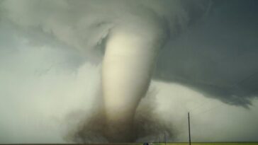Nevreme pogodilo Sloveniju, tornado oštetio objekte