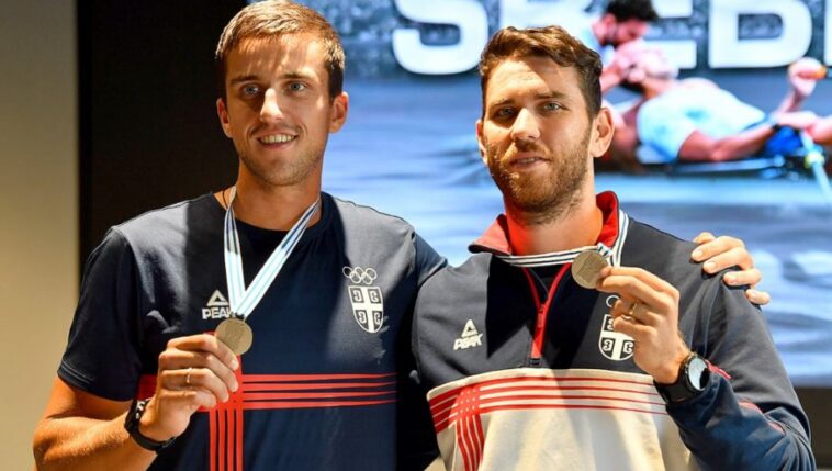 SRBI NAPADAJU TRON: Martin Mačković i Nikolaj Pimenov sutra veslaju u finalu dubl skula na SP u Amsterdamu SRBI NAPADAJU TRON: Martin Mačković i Nikolaj Pimenov sutra veslaju u finalu dubl skula na SP u Amsterdamu