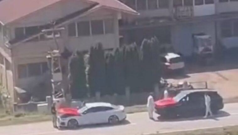 Svatove zakitili crnim orlovima: Nove provokacije Albanaca na severu Crne Gore, reagovala policija
