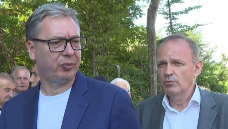 “ŠTA HOĆETE OD MENE?” Vučić o buri u hrvatskim medijima: Nisam pozvao na bojkot ni Hvara, ni Brača “ŠTA HOĆETE OD MENE?” Vučić o buri u hrvatskim medijima: Nisam pozvao na bojkot ni Hvara, ni Brača