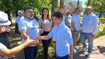“SRBIJA SE PODIGLA IZ PEPELA” Brnabić obišla Irig: Ne smemo nikada više da dozvolimo da Srbija stane (FOTO)