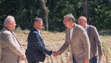 PREDSEDNIK U POSETI TOPLIČKOM OKRUGU Vučić obišao radove na putu Rudare-LJuša-Kuršumlijska Banja: Ovo predivno izgleda! (VIDEO)