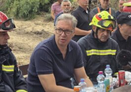 BLOKADERI NEMAJU ŠTA DA PONUDE NA IZBORIMA, PA IZMIŠLJAJU LAŽI Vučić: “Mene interesuje da sačuvam živote”