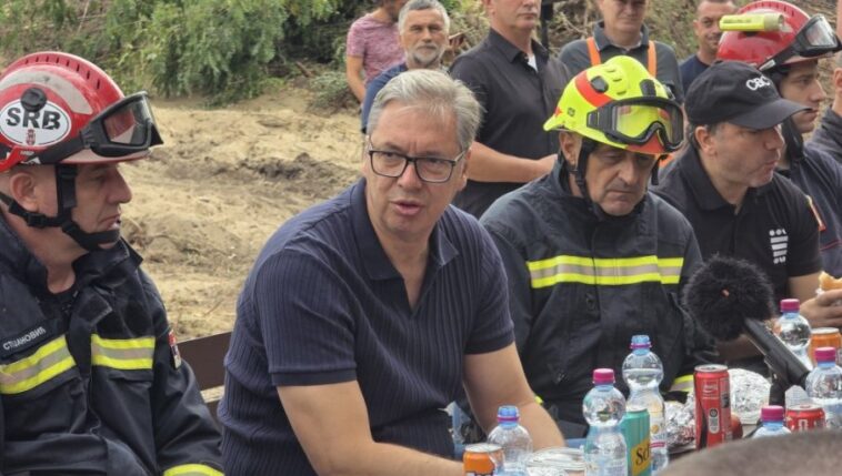 BLOKADERI NEMAJU ŠTA DA PONUDE NA IZBORIMA, PA IZMIŠLJAJU LAŽI Vučić: “Mene interesuje da sačuvam živote”