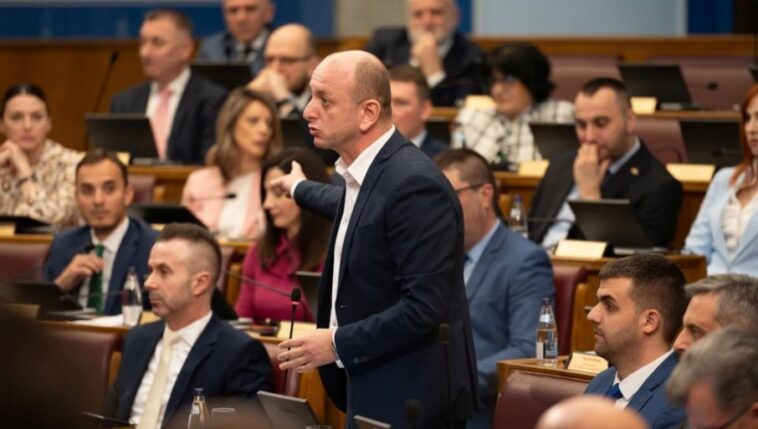 NIKO NEĆE NA ERVINA: Propao zahtev DNP za smenu Ibrahimovića, posle odluke o proslavi “Oluje” NIKO NEĆE NA ERVINA: Propao zahtev DNP za smenu Ibrahimovića, posle odluke o proslavi “Oluje”