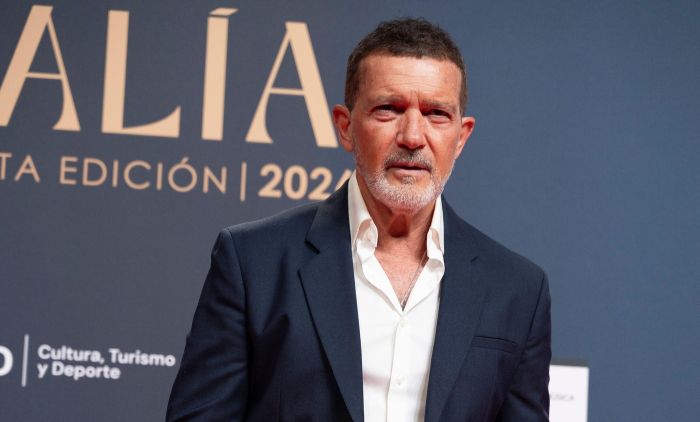 NAKON ŠTO JE IMAO SRČANI UDAR OTIŠAO IZ HOLIVUDA: Antonio Banderas o velikoj odluci NAKON ŠTO JE IMAO SRČANI UDAR OTIŠAO IZ HOLIVUDA: Antonio Banderas o velikoj odluci